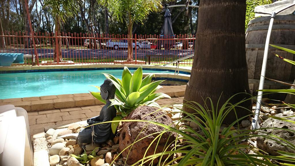 Barham Bridge Motor Inn Esterno foto